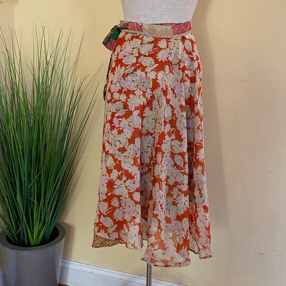 ENWRAPTURE VINTAGE NWT Silk Wrap Reversible Skirt - Picture 3 of 6
